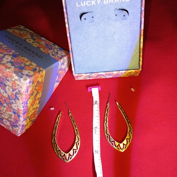 Authentic NIB - Picture 3 of 4